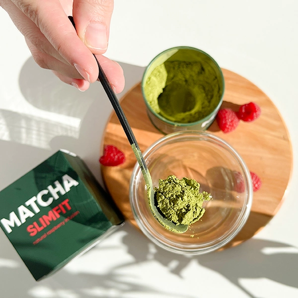 matcha preparing
