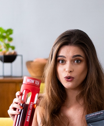 Tējas pudele ar infūzijas sietiņu – sarkana | WOW Tea Latvia 🇱🇻 Tējas pudele ar infūzijas sietiņu – sarkana | pp bottle red mobille banners change the game 1