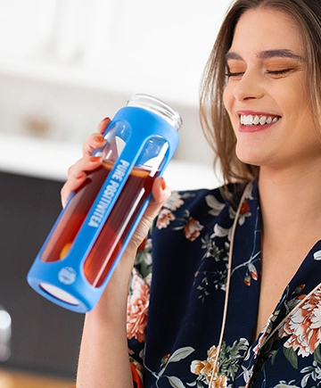Шише со инфузер за чај – сино | bottle blue PP the perfect mixture banner blue m