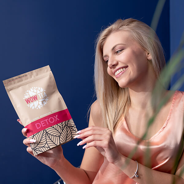 Detox-tea-girl-03-600x600